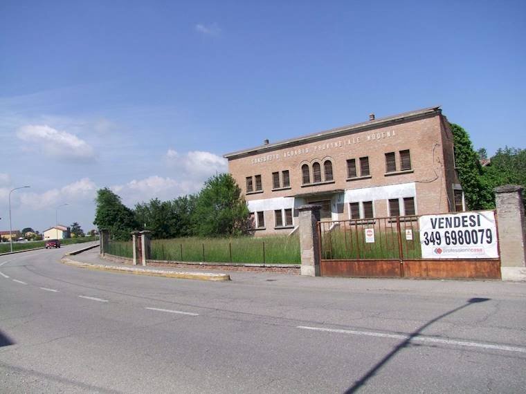 terreno edificabile in vendita a Mirandola in zona Gavello