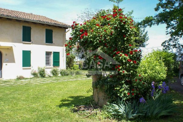 casa indipendente in vendita a Mirandola