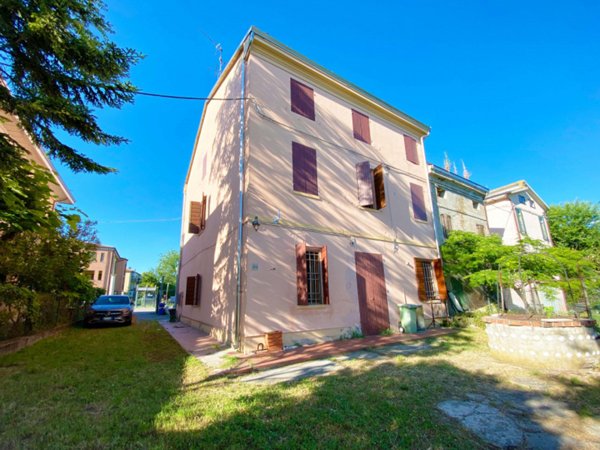 casa indipendente in vendita a Mirandola in zona San Martino Spino