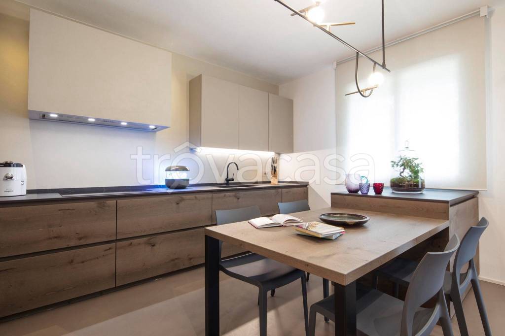 casa indipendente in vendita a Mirandola