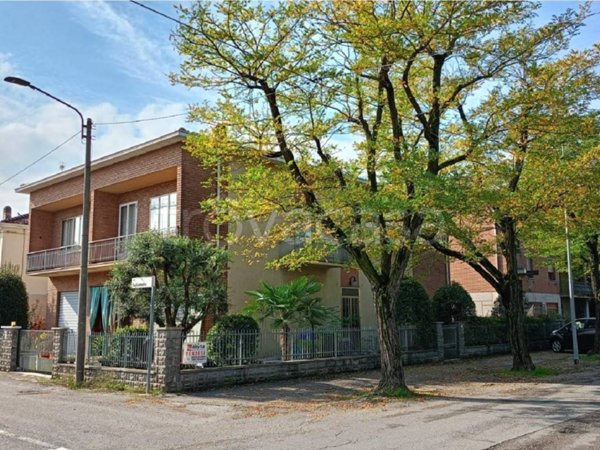 casa indipendente in vendita a Mirandola