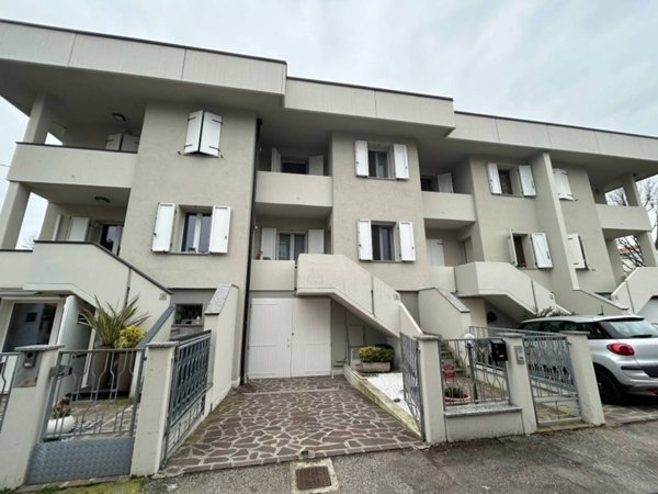 casa indipendente in vendita a Mirandola