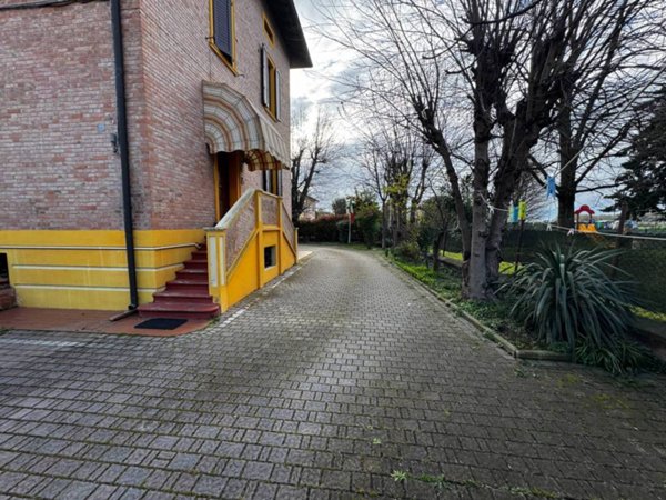 casa indipendente in vendita a Mirandola