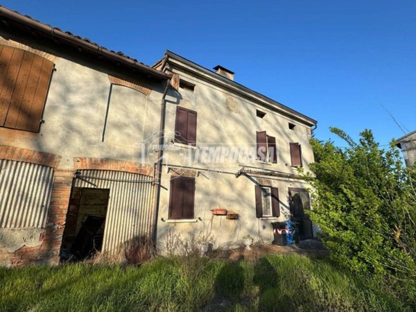 casa indipendente in vendita a Mirandola