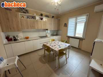 casa indipendente in vendita a Mirandola