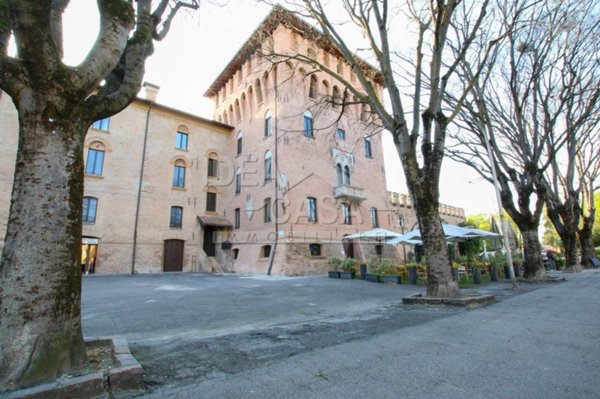 ufficio in vendita a Mirandola