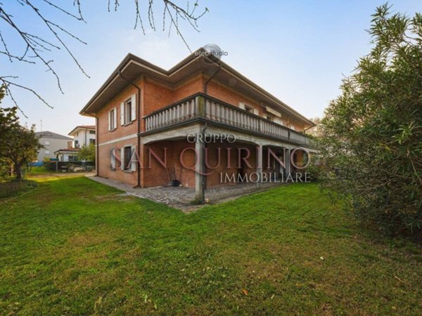 casa indipendente in vendita a Mirandola