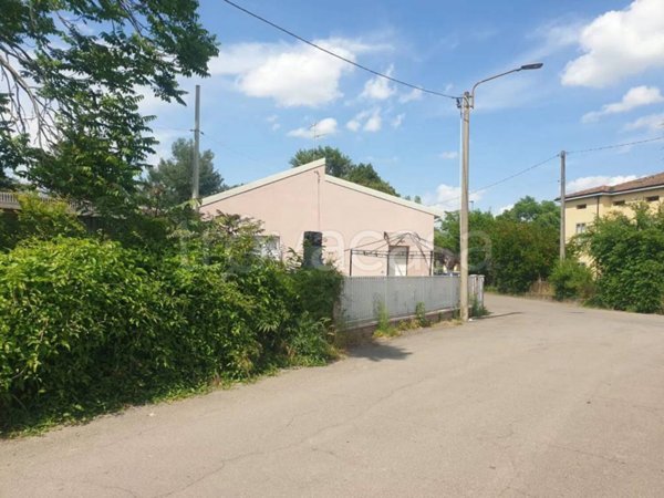 casa indipendente in vendita a Mirandola