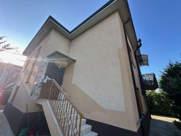 casa indipendente in vendita a Mirandola