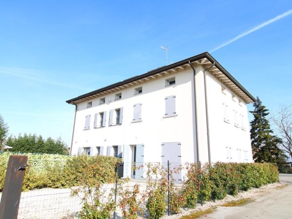 casa indipendente in vendita a Mirandola