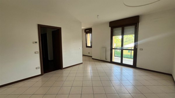 appartamento in vendita a Mirandola in zona San Giacomo Roncole
