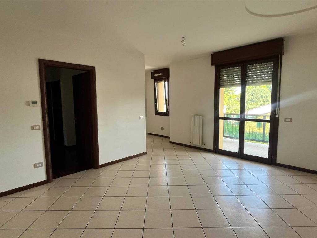 appartamento in vendita a Mirandola in zona San Giacomo Roncole