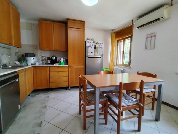 casa indipendente in vendita a Mirandola