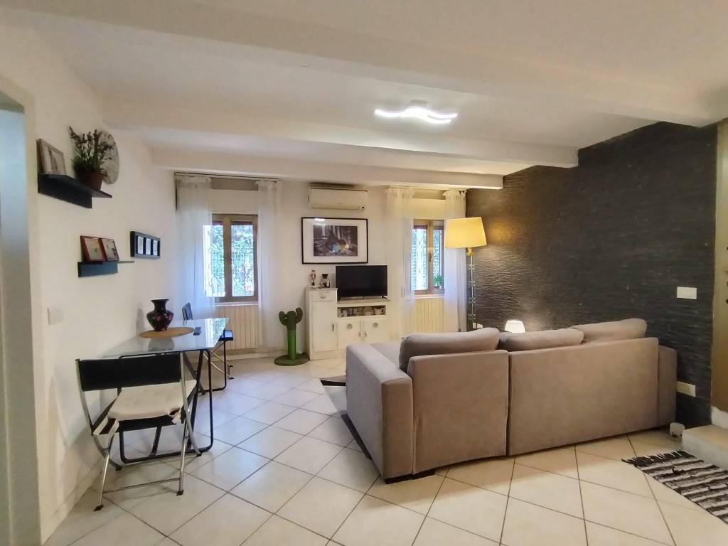 casa indipendente in vendita a Mirandola