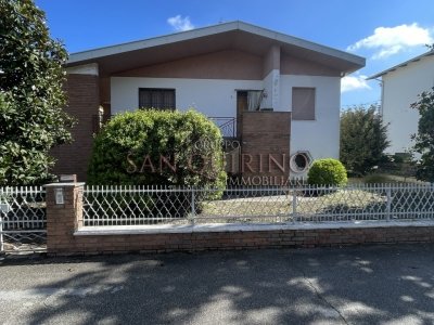 casa indipendente in vendita a Mirandola