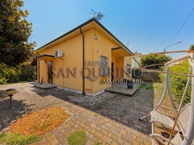 casa indipendente in vendita a Mirandola