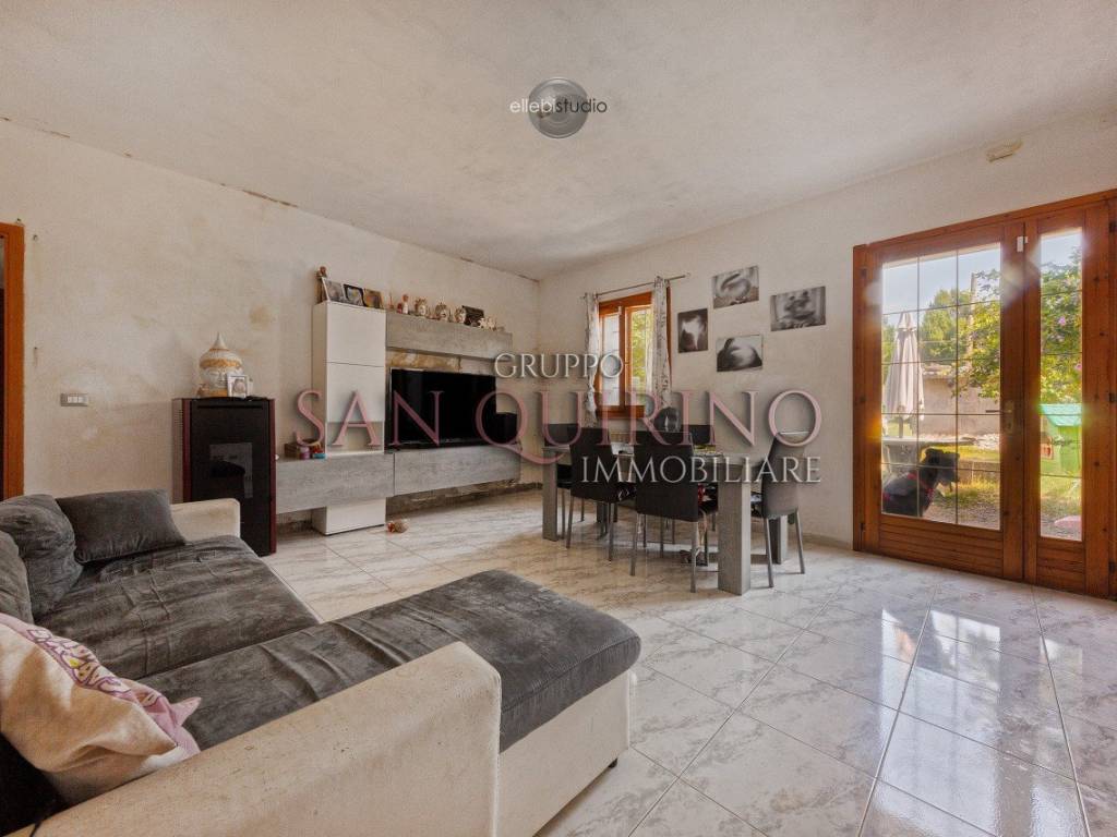 casa indipendente in vendita a Mirandola