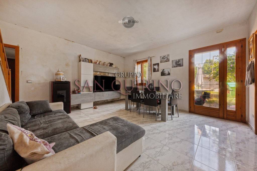 casa indipendente in vendita a Mirandola