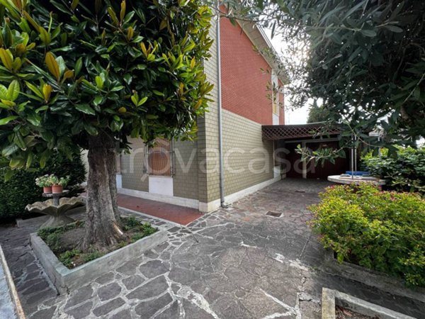 casa indipendente in vendita a Mirandola