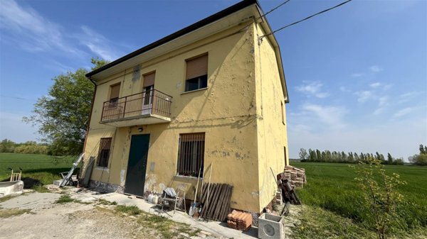 casa indipendente in vendita a Mirandola