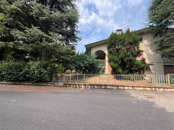 casa indipendente in vendita a Mirandola