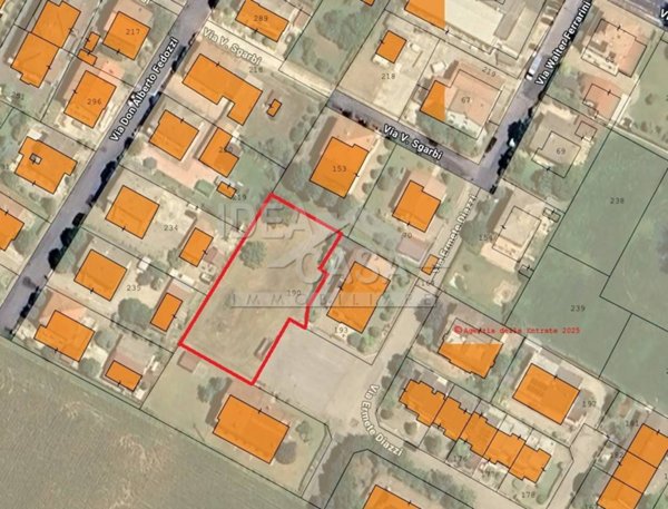 terreno edificabile in vendita a Mirandola in zona Quarantoli