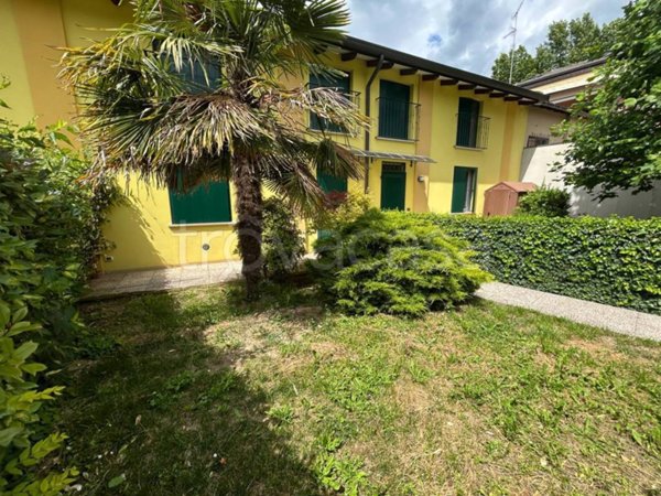 casa indipendente in vendita a Mirandola