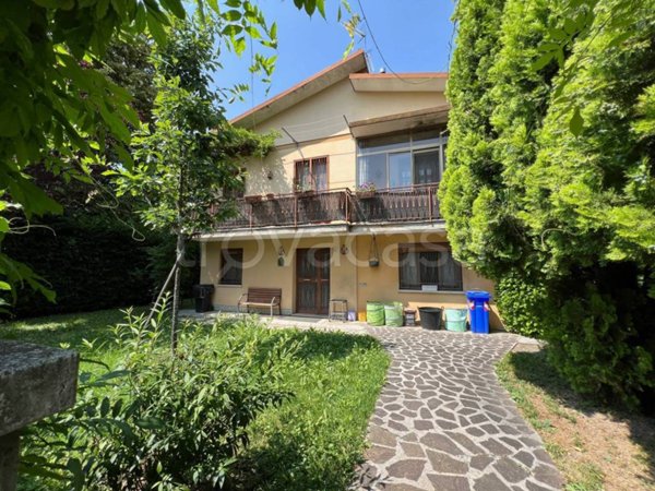 casa indipendente in vendita a Mirandola