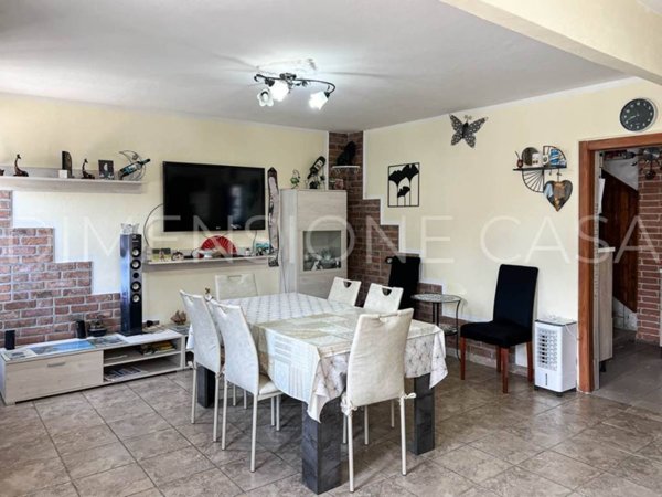 casa indipendente in vendita a Mirandola