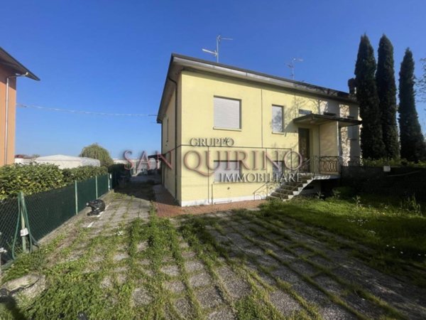 casa indipendente in vendita a Mirandola