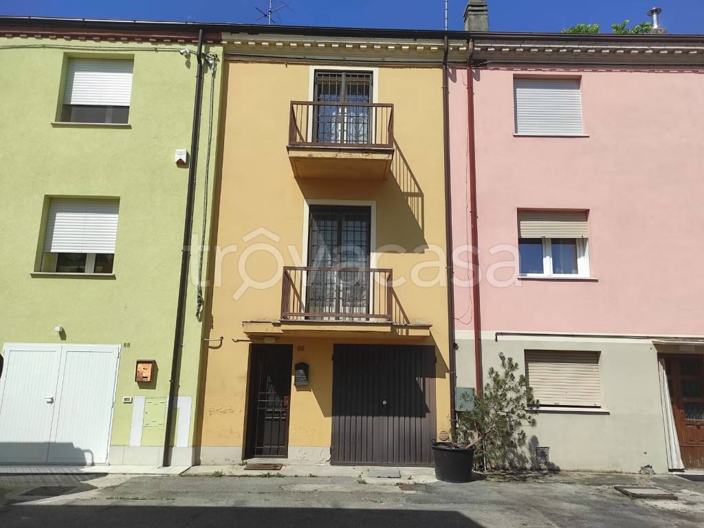 casa indipendente in vendita a Mirandola