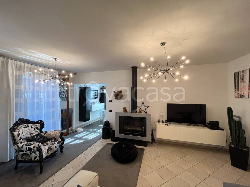 casa indipendente in vendita a Mirandola