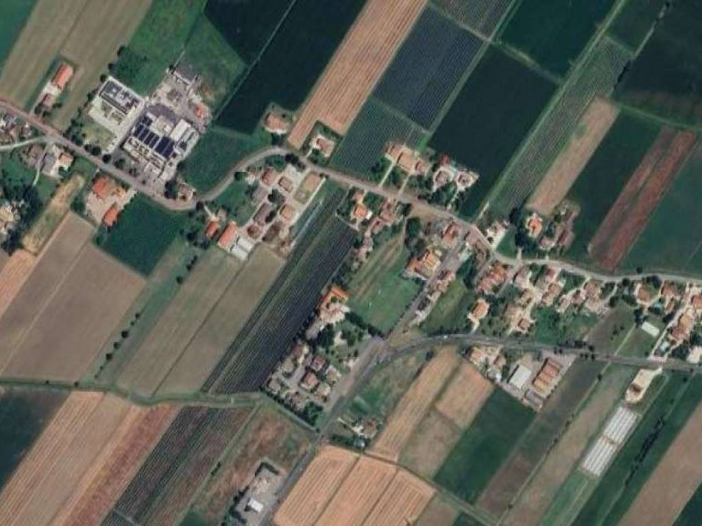 appartamento in vendita a Mirandola in zona Tramuschio