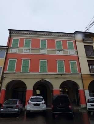 intera palazzina in vendita a Mirandola