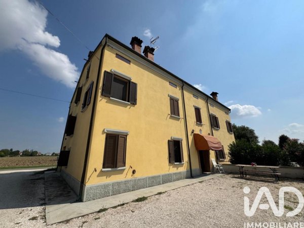 casa indipendente in vendita a Mirandola