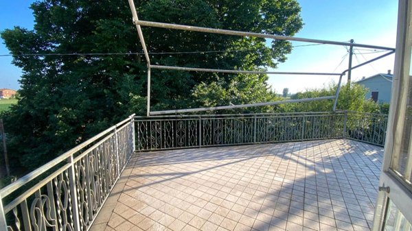 casa indipendente in vendita a Mirandola