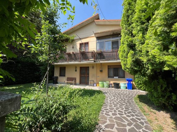 casa indipendente in vendita a Mirandola