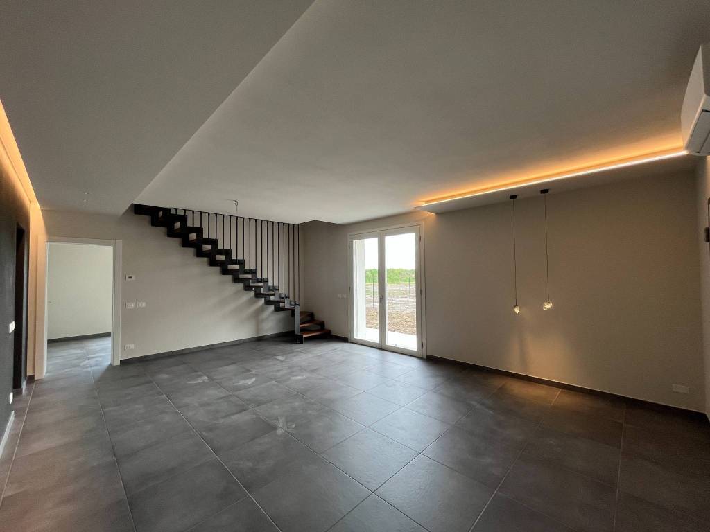 casa indipendente in vendita a Mirandola