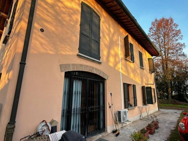 casa indipendente in vendita a Mirandola in zona Cividale