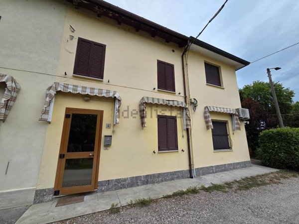 casa indipendente in vendita a Mirandola