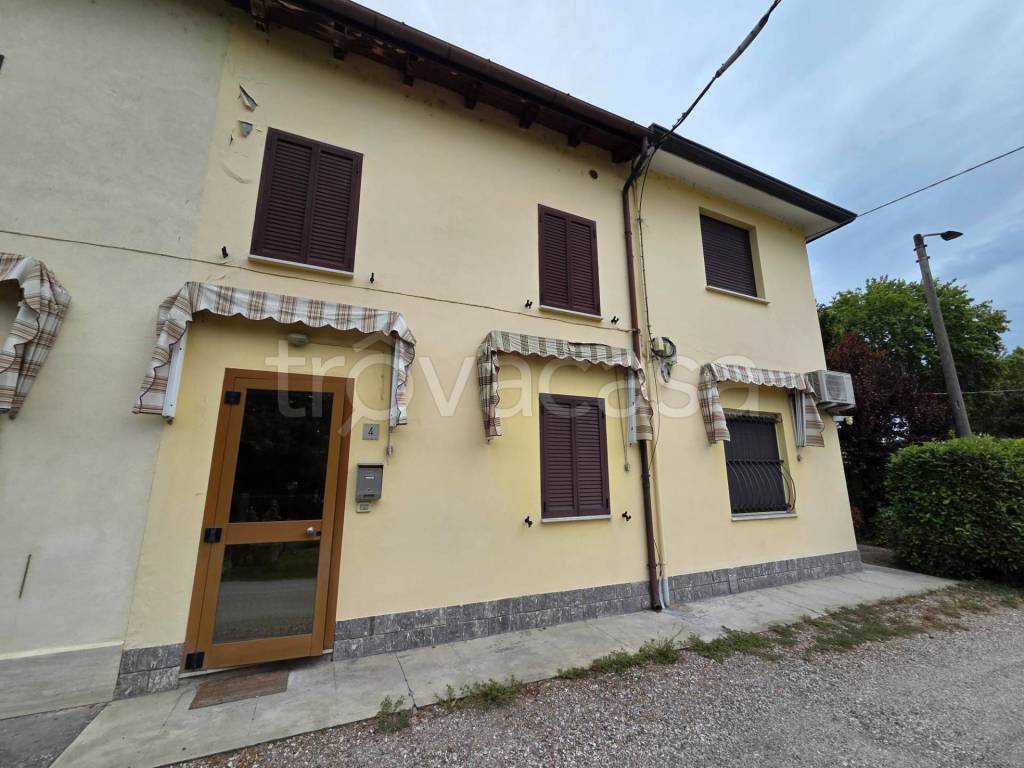 casa indipendente in vendita a Mirandola