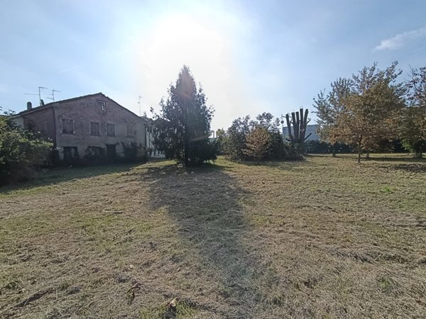 casale in vendita a Mirandola