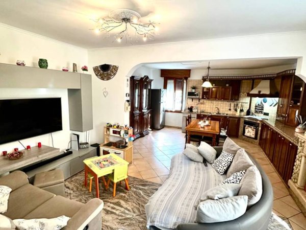 casa indipendente in vendita a Mirandola in zona Quarantoli