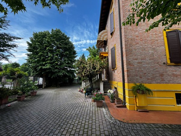 casa indipendente in vendita a Mirandola