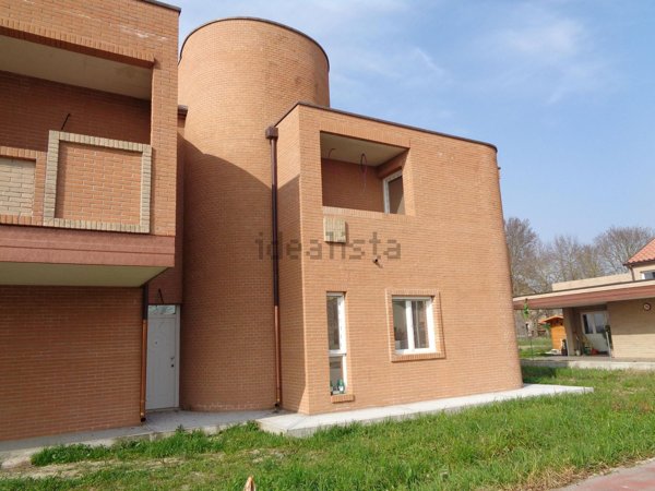 casa indipendente in vendita a Mirandola in zona Gavello