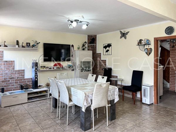 casa indipendente in vendita a Mirandola