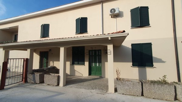 casa indipendente in vendita a Mirandola in zona Quarantoli