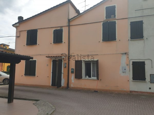 quadrivano in vendita a Mirandola in zona Quarantoli