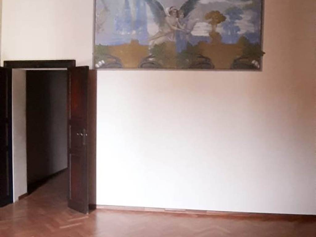 negozio in vendita a Mirandola