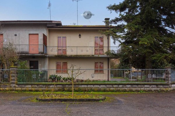 casa indipendente in vendita a Mirandola